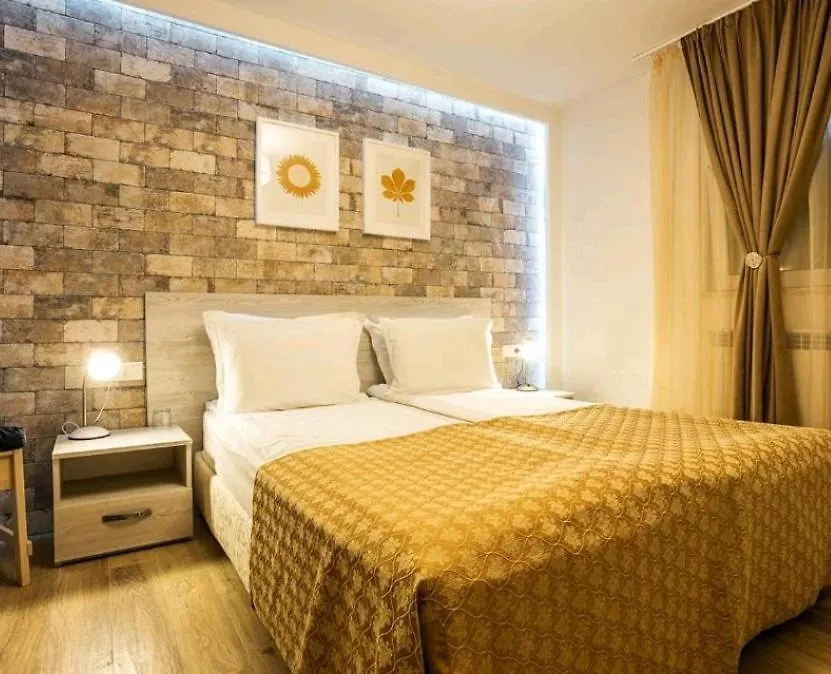 Orange Villa Tirana