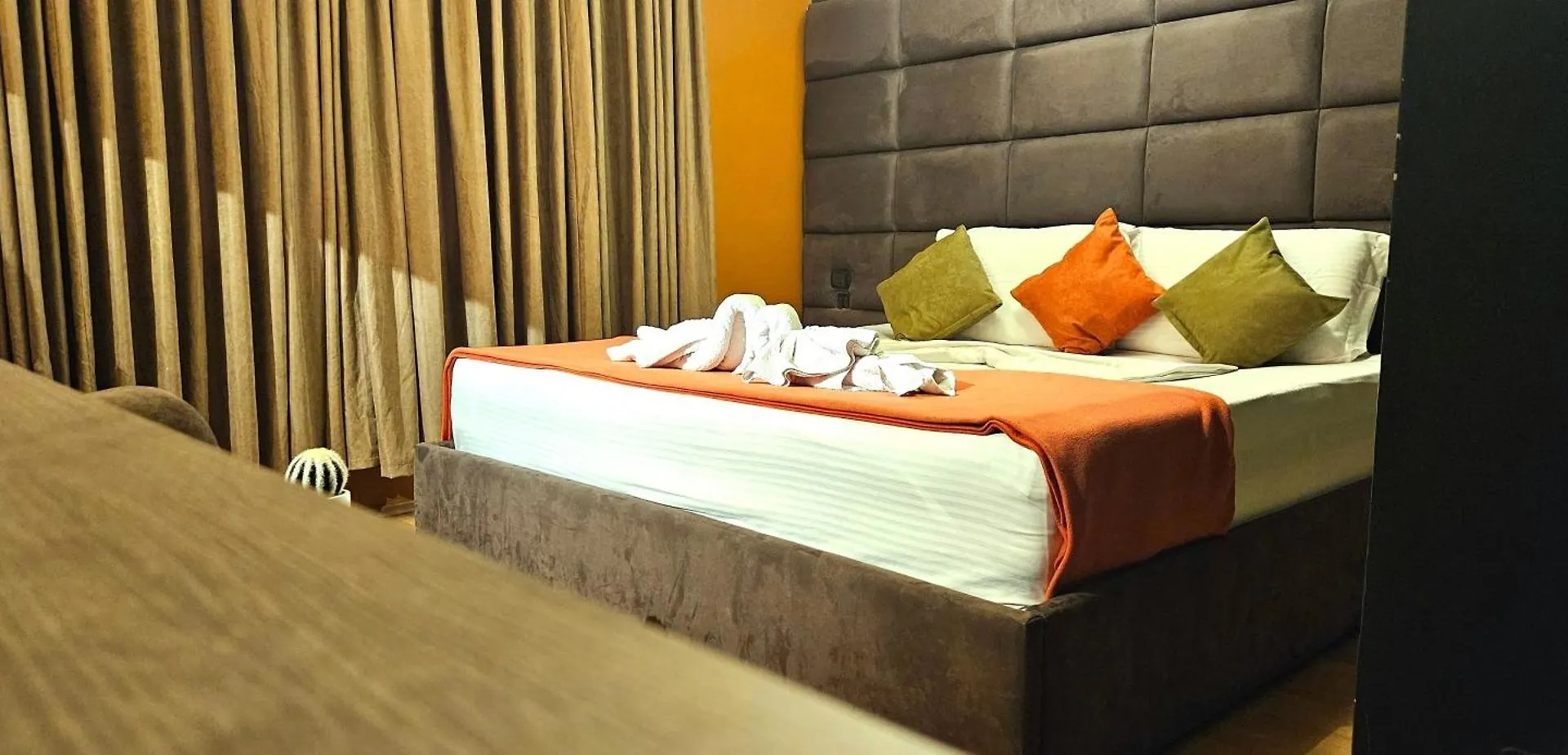 Orange Villa Tirana Hotel