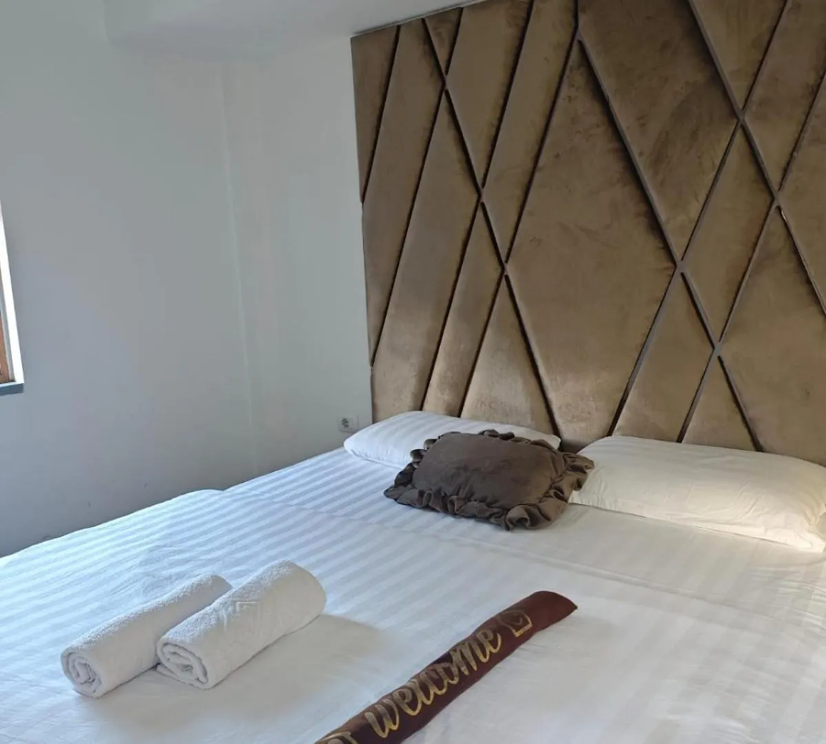 Orange Villa Tirana
